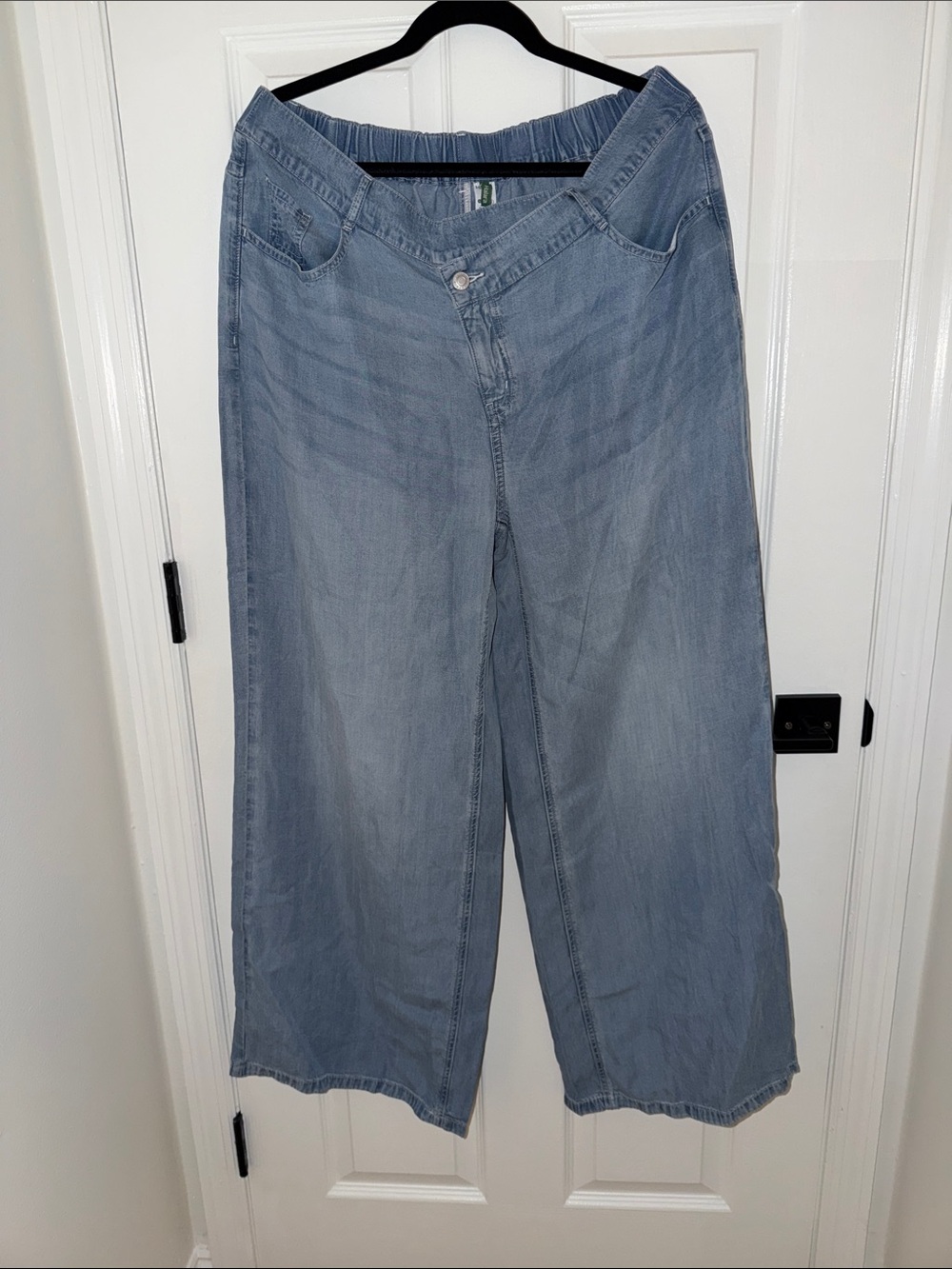 HALARA Light Blue Wide-Leg Denim Jeans